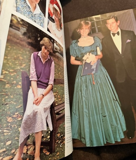 Princess Diana - VERY RARE Hand Signed Large Booklet