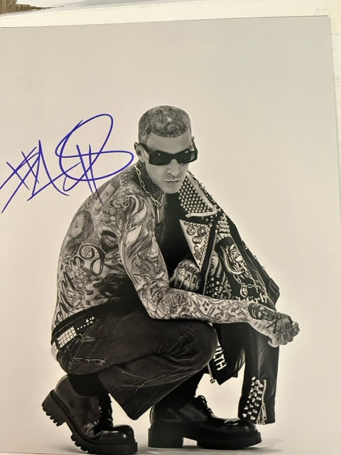 BLINK 182 Travis Barker Hand Signed 8 x 10 Photo Vinyl