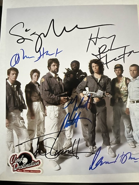 ALIEN - Cast Signed 8 x 10 Photo *AMAZING*
