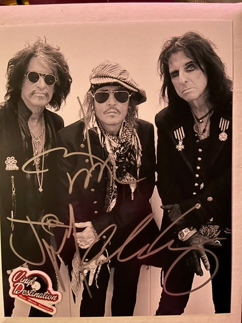 Hollywood Vampires - Band Signed 8 x 10 Photo Depp - Cooper - Perry
