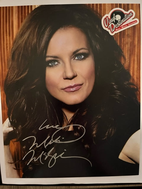 Martina McBride - Country Star - Hand Signed 8 x 10 photo
