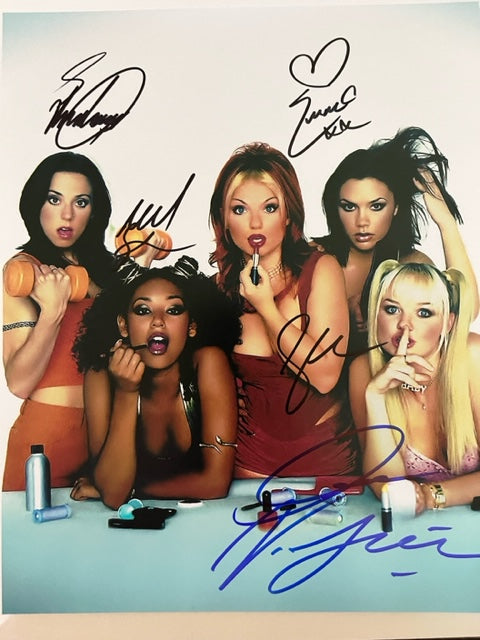 SPICE GIRLS - Fully Signed 8 x 10 Photo Brown - Beckham - Chisholm - Halliwell - Bunton