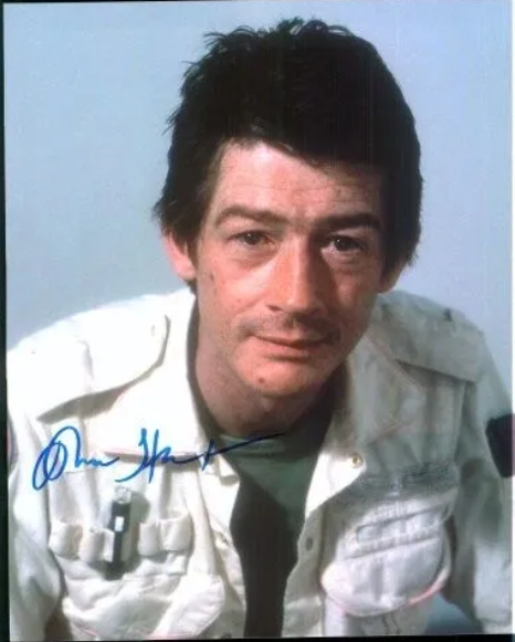 ALIEN - John Hurt as Kane - Autographed 8 x 10 Photo
