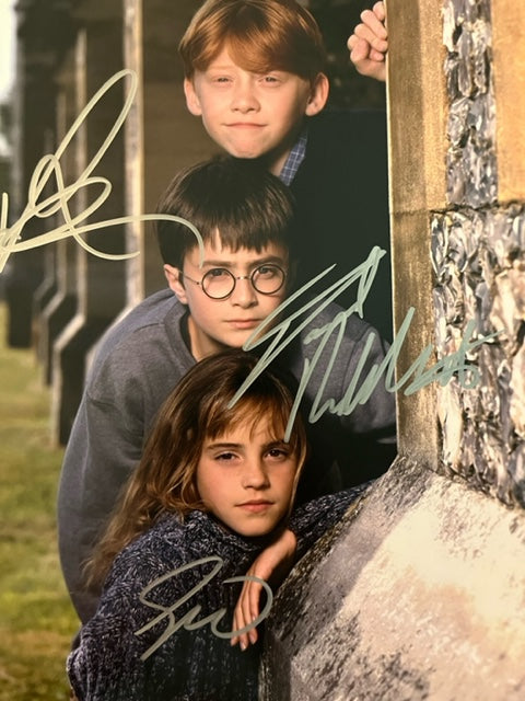 Harry Potter - Cast Signed 8 x 10 Photo Radcliffe - Watson - Grint