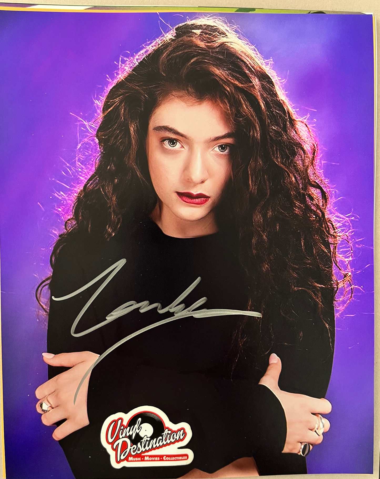 Lorde - Hand Signed 8 x 10 Photo