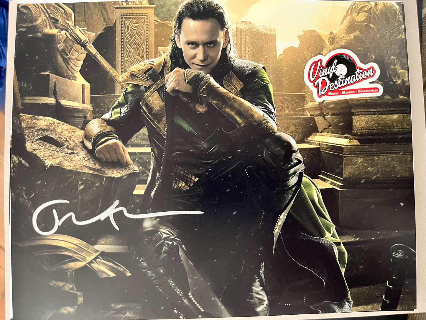 Tom Hiddleston As Loki - Hand Signed 8 x 10 Photo