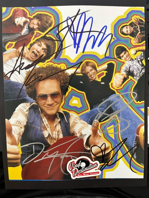 That 70's Show - Cast Signed 8 x 10 Photo - Six Signatures