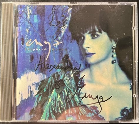 ENYA - Shepherd Moons - U.S. CD LP - Autographed Booklet