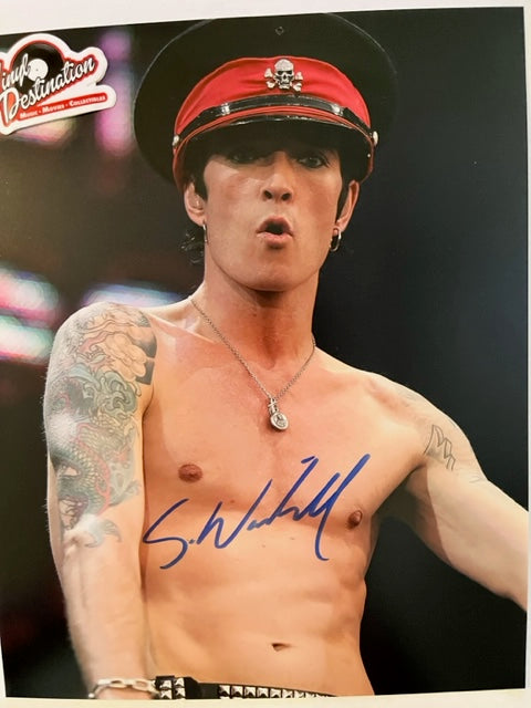 Scott Weiland - Stone Temple Pilots    Hand Signed 8 x 10 Photo