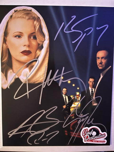 L.A. Confidential - Cast Signed 8 x 10 Photo      Spacey - Basinger - Crowe - Pearce