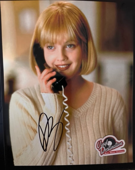 Drew Barrymore - SCREAM - Hand Signed 8 x 10 Photo