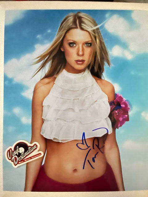 Tara Reid - Hand Signed 8 x 10 Photo