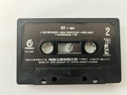 U2 - WAR        Very Rare Taiwanese Import Cassette LP