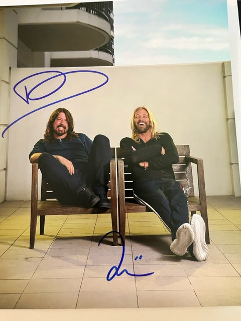 Foo Fighters - Hand Signed 8 x 10 - Dave Grohl & Taylor Hawkins