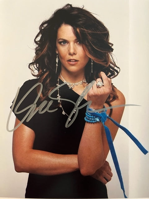 Lauren Graham - Gilmore Girls Autographed 8 x 10 Photo