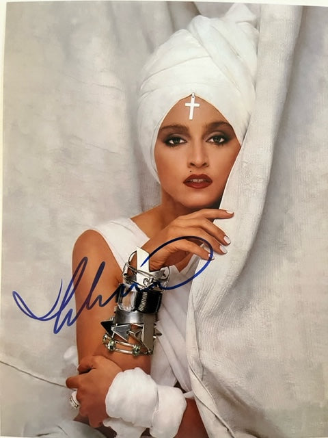 MADONNA - Pop Goddess - Autographed 8 x 10 Photo