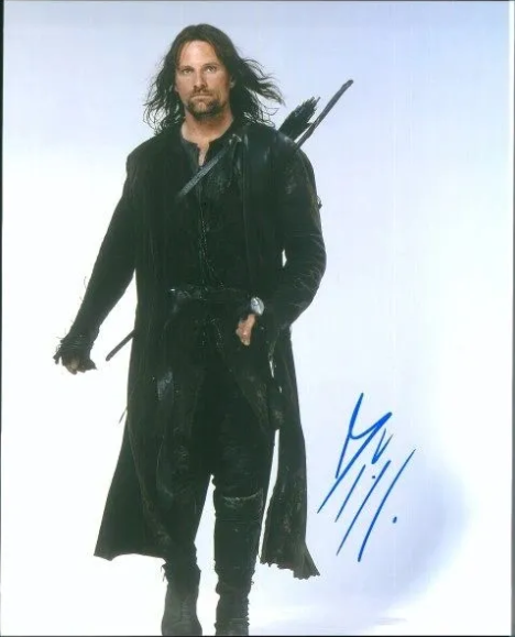 Viggo Mortensen - Lord Of The Rings Signed 8 x 10 Photo